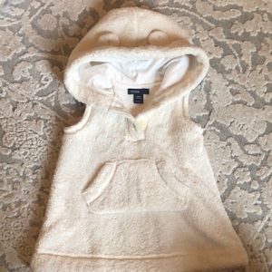 Baby Gap sleeveless pullover hoodie